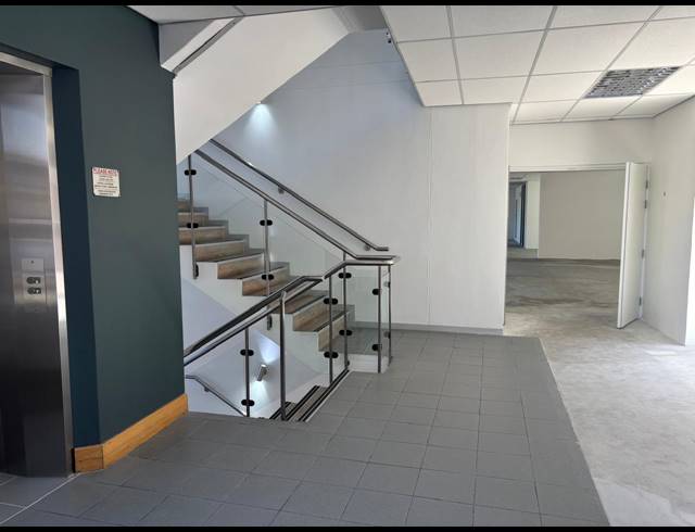 971M² OFFICE TO LET IN TYGER VALLEY